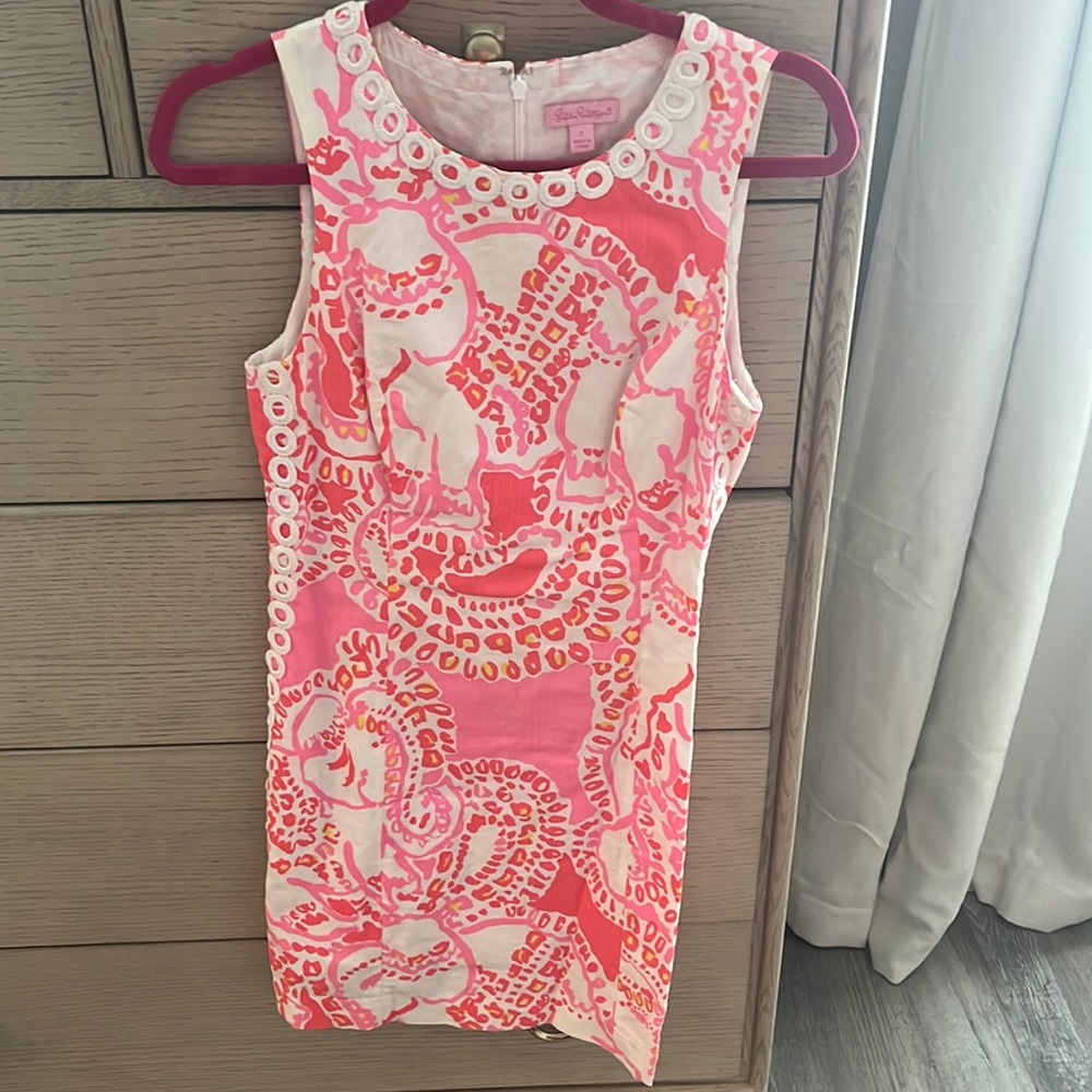 Lilly Pulitzer Coral Trunk in Love Mika shift dress
